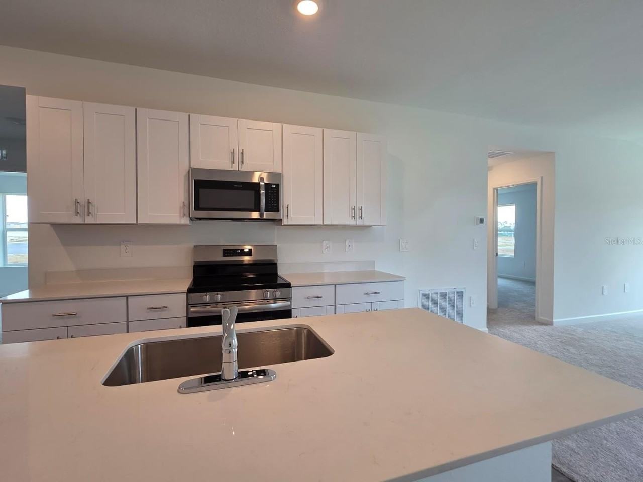 8066 Southwest 44th Terrace - Photo 7 of 26