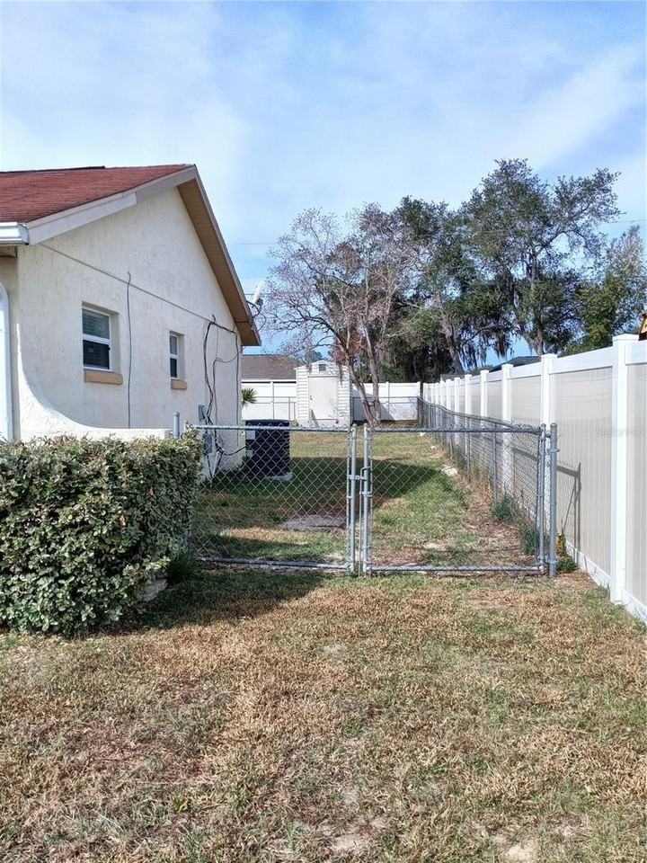 2949 Sw 142nd Ln - Photo 5 of 34