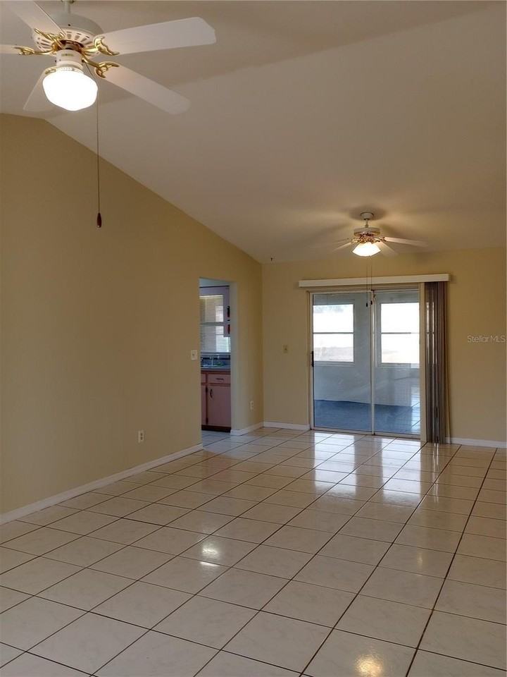 2949 Sw 142nd Ln - Photo 7 of 34