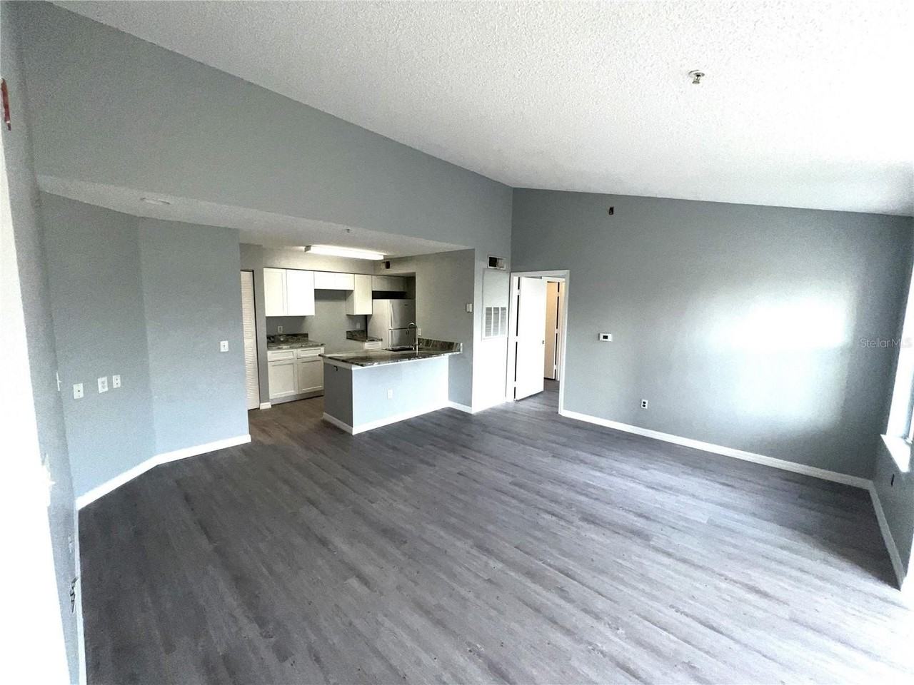 2202 Key West Ct #638 - Photo 3 of 11