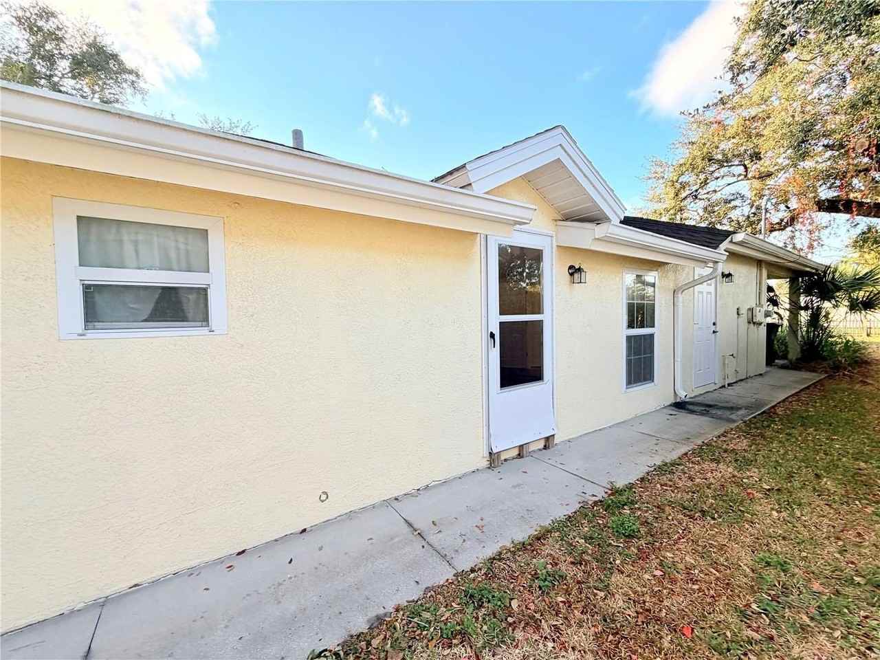 1020 2nd Ave Nw - Photo 3 of 37