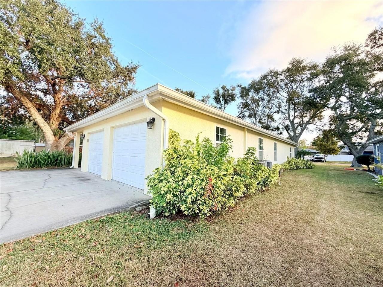 1020 2nd Ave Nw - Photo 5 of 37