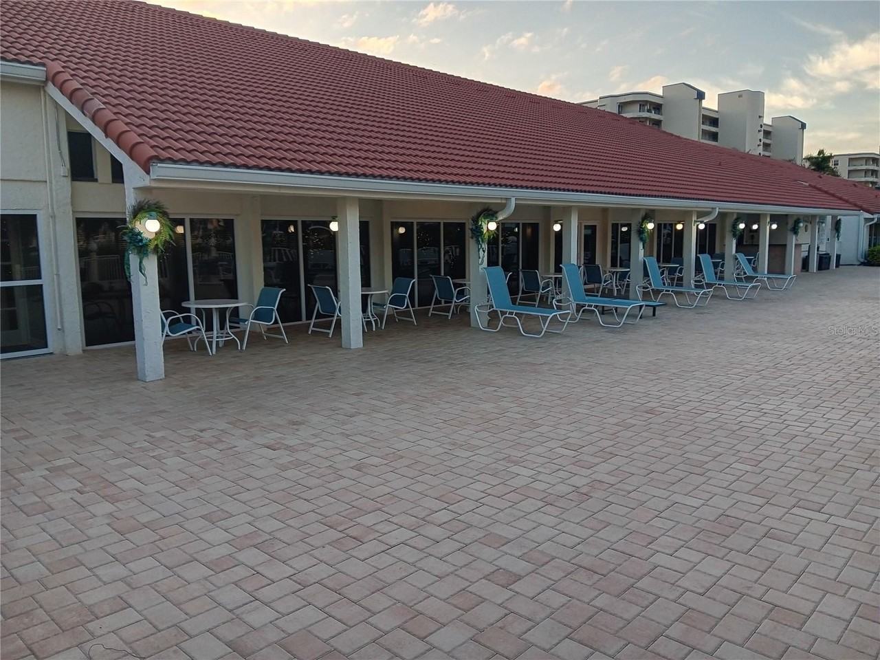 7871 Sailboat Key Blvd S #307 - Photo 6 of 12