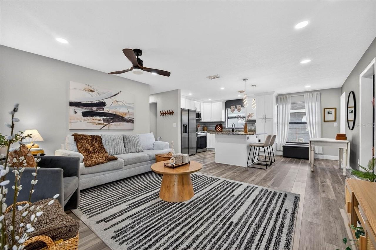 6501 Livingston Ave N - Photo 2 of 31