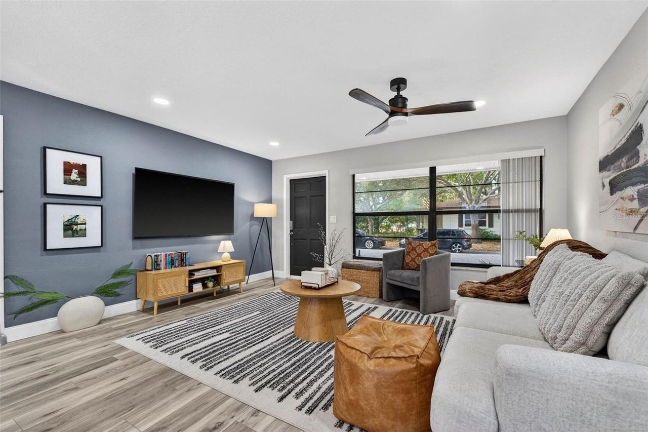 6501 Livingston Ave N - Photo 4 of 31