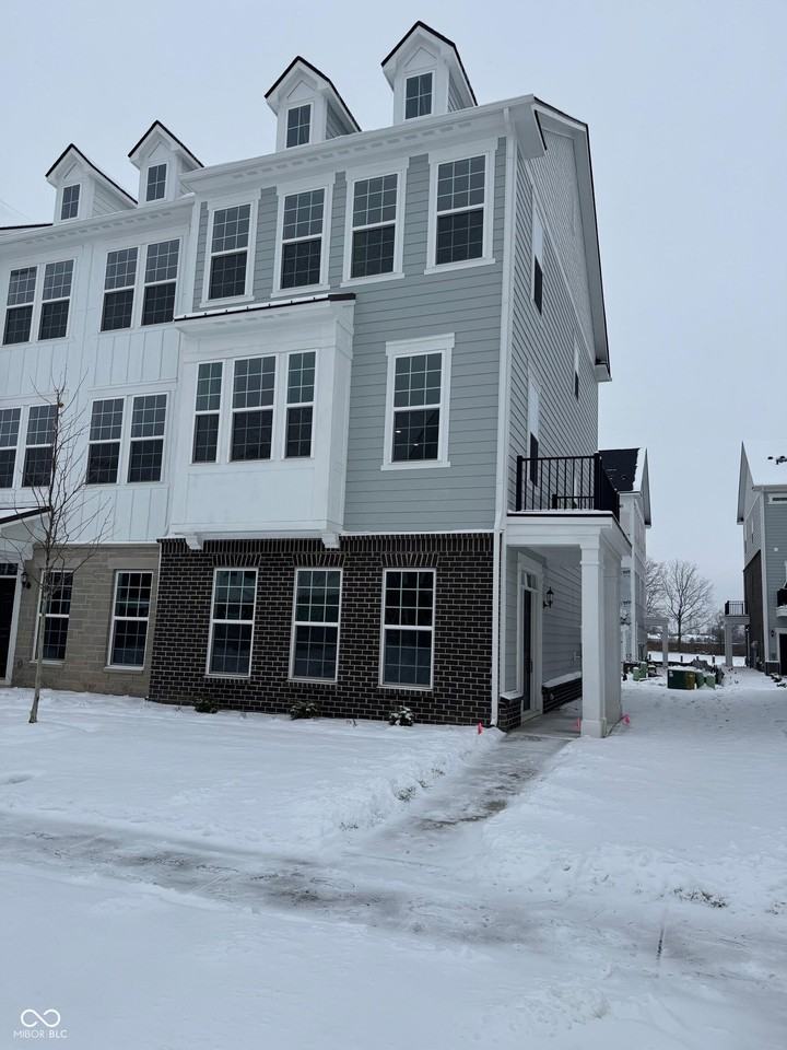 14555 Elsmere Ln - Photo 2 of 26