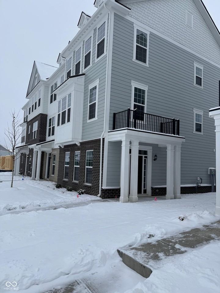 14555 Elsmere Ln - Photo 3 of 26