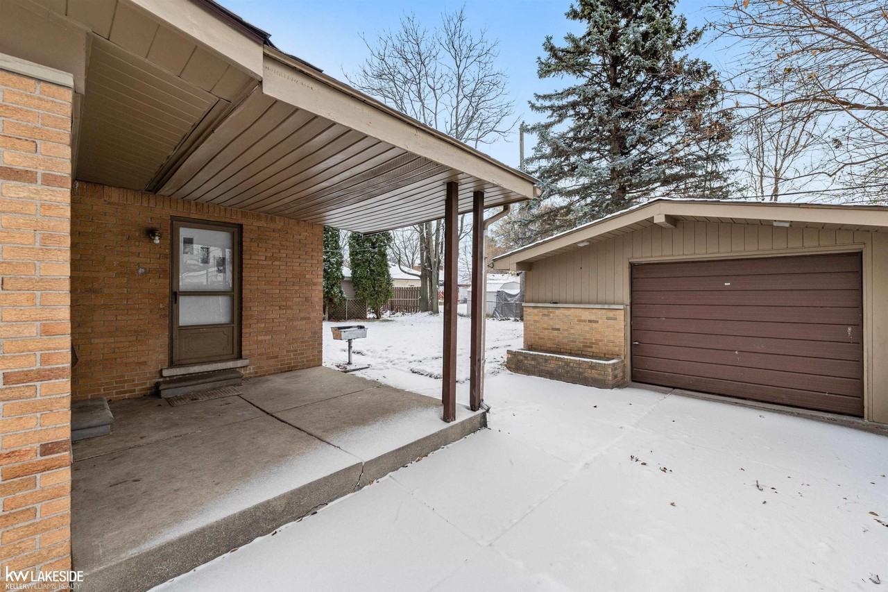 5342 Streefkerk Dr - Photo 5 of 24