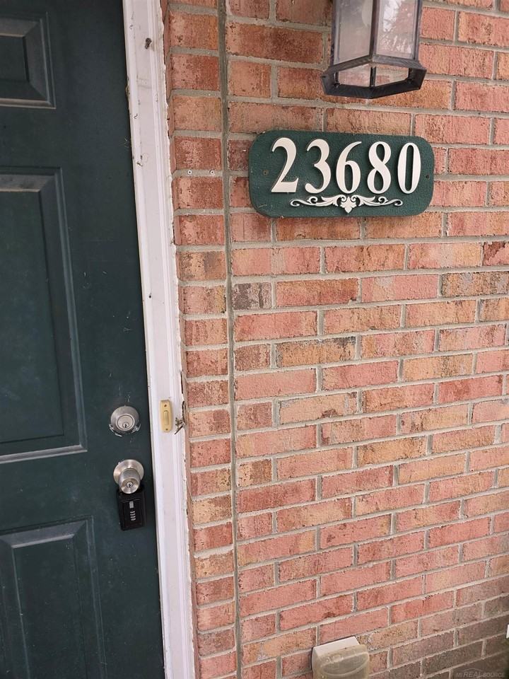 23680 Northstone Village Drive