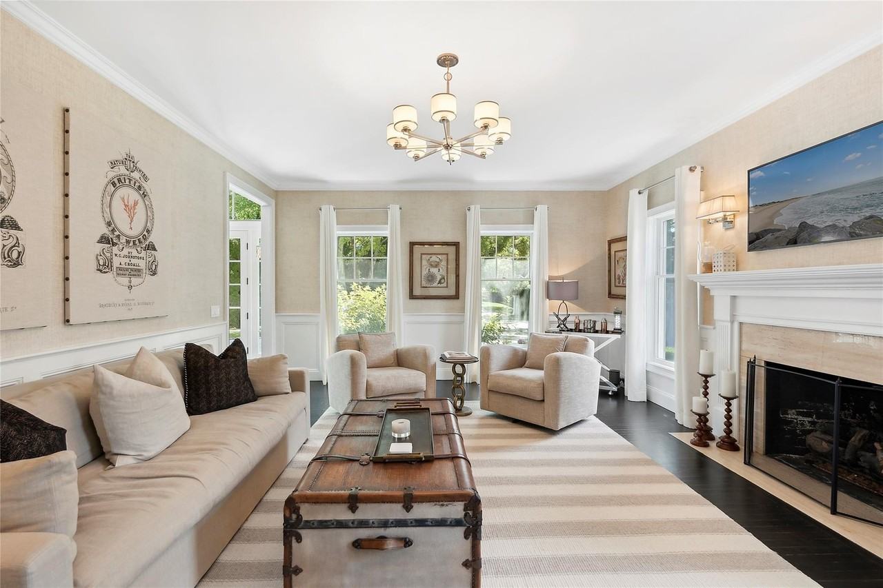 146 Coopers Farm Rd - Photo 4 of 25