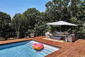 featured image of 11925 Soundview Avenue