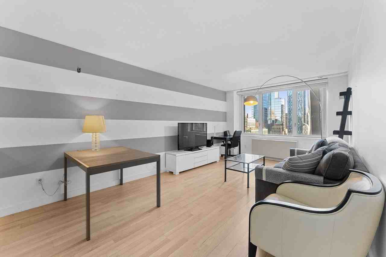 322 West 57th Street #39K