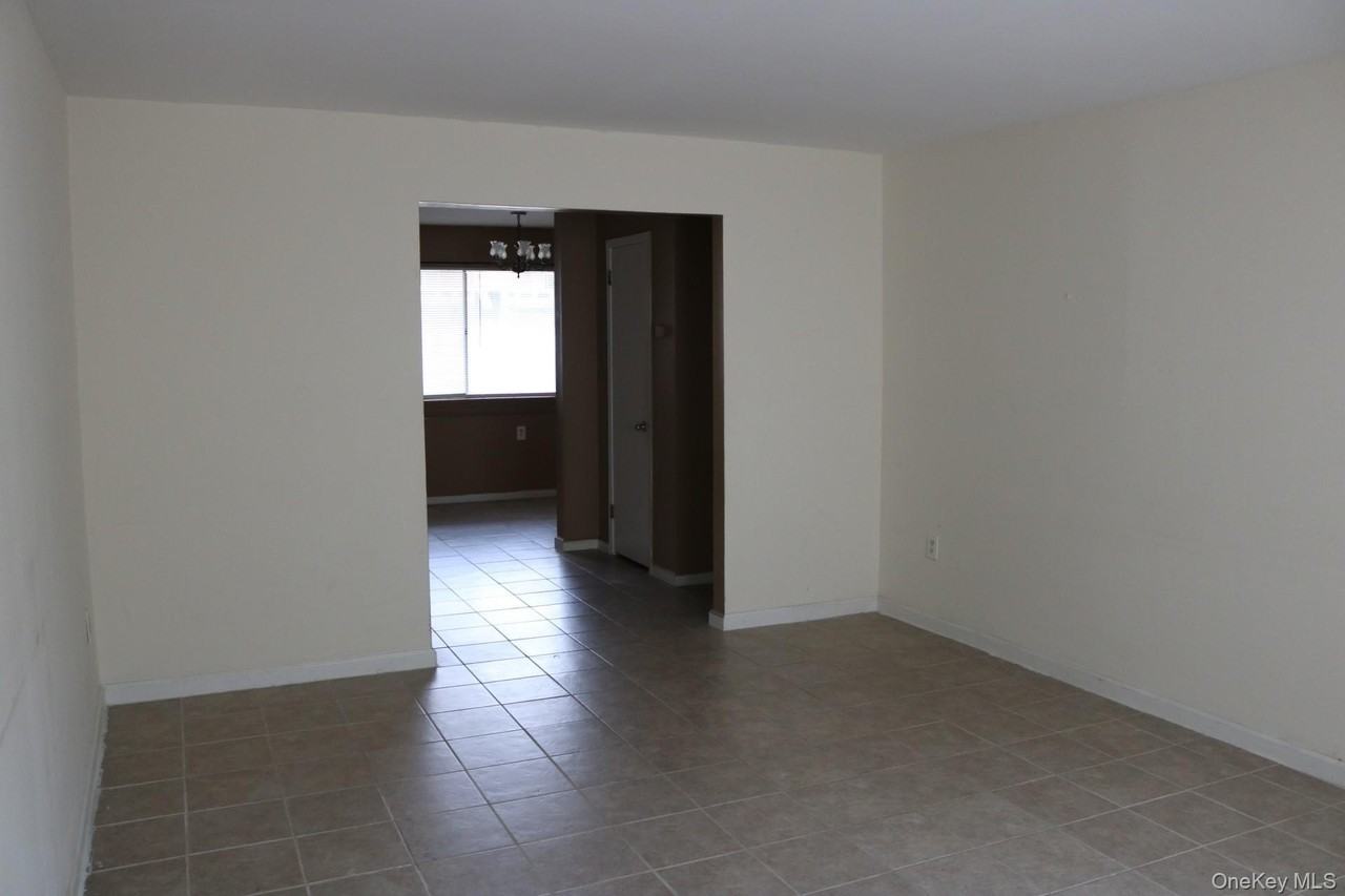 33 Tanager Rd Apt 3301 #3301 - Photo 5 of 15