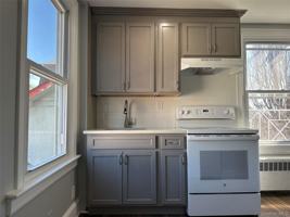 featured image of 54 4th Avenue #4