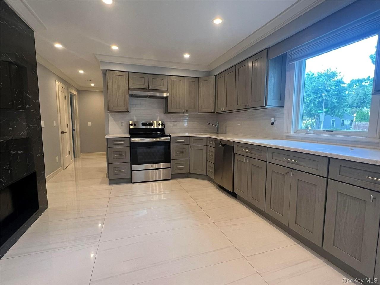 292 Acre Ln - Photo 4 of 23