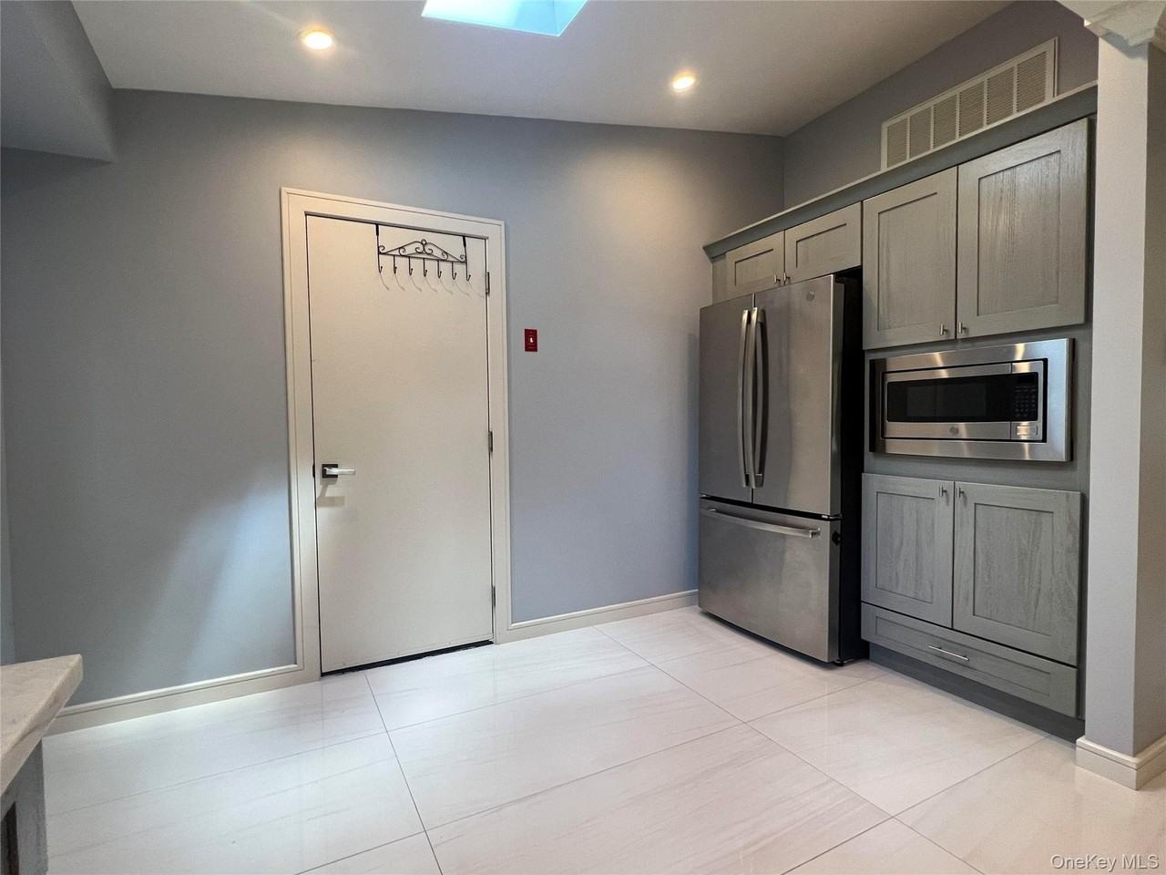 292 Acre Ln - Photo 6 of 23