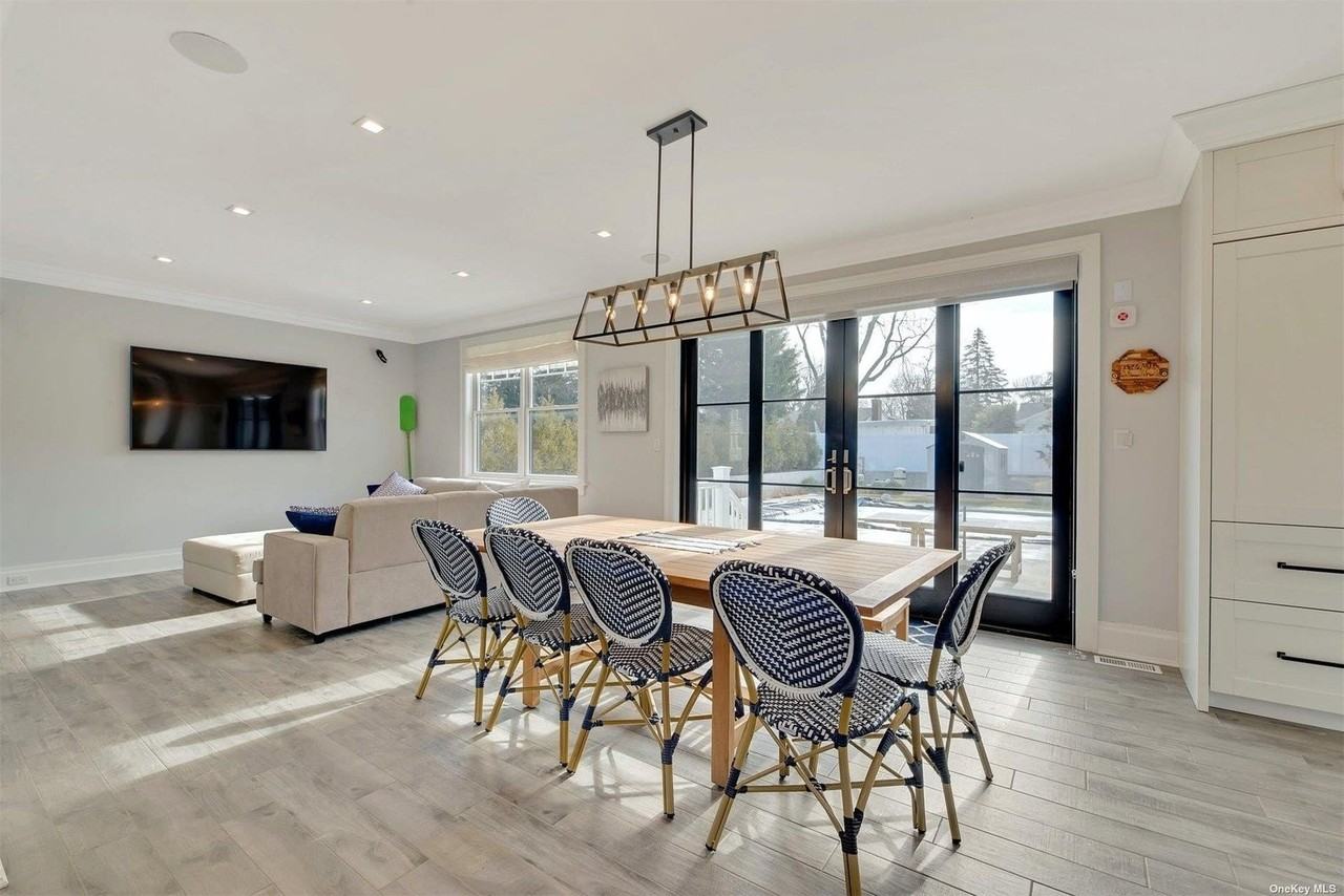 165 Marine Pl - Photo 6 of 34