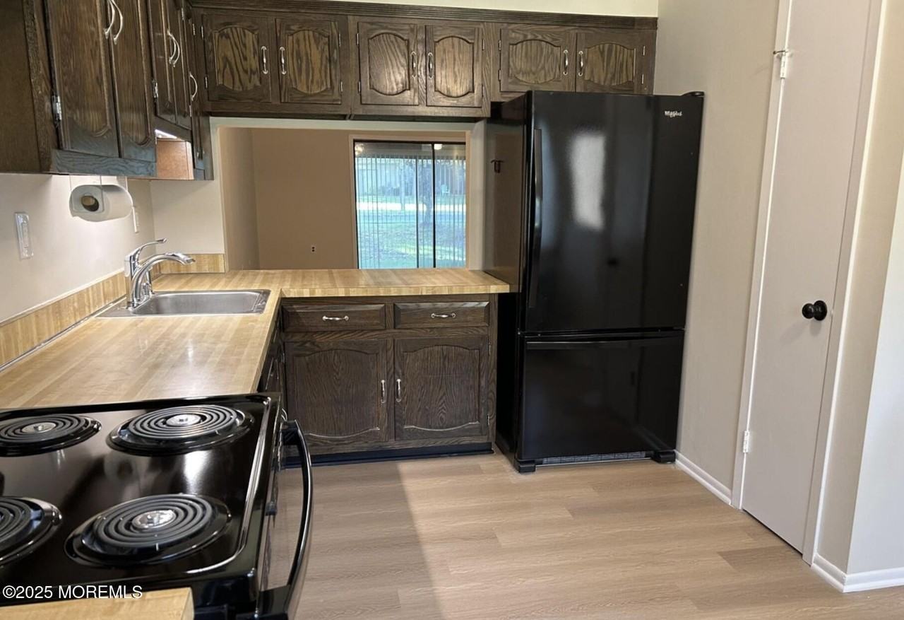 211 Covered Bridge Blvd Unit B #B - Photo 5 of 16