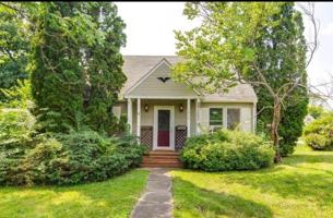 featured image of 1940 East Cedarwood Circle