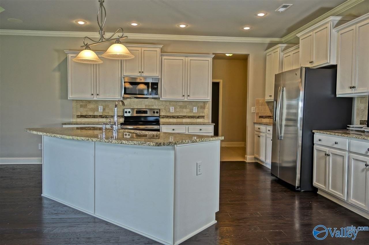 409 Bay Tree Ln Sw - Photo 7 of 25