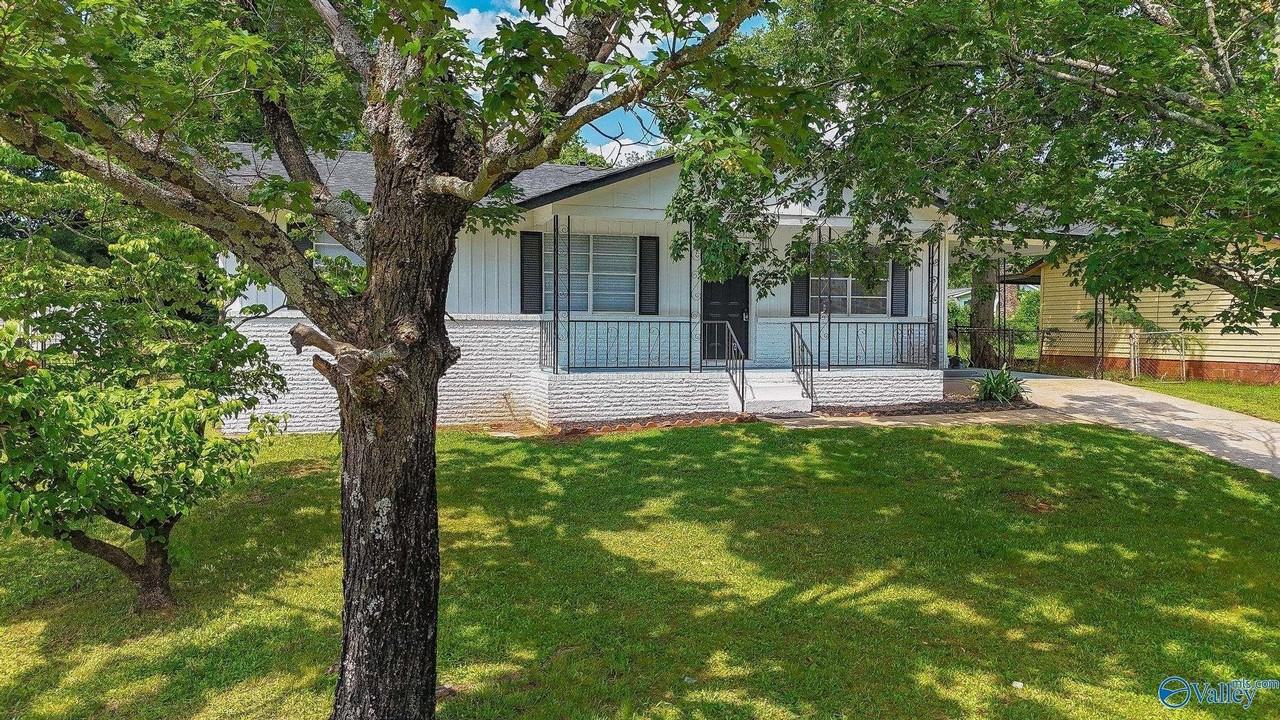 629 Dawson Ter Nw - Photo 3 of 28