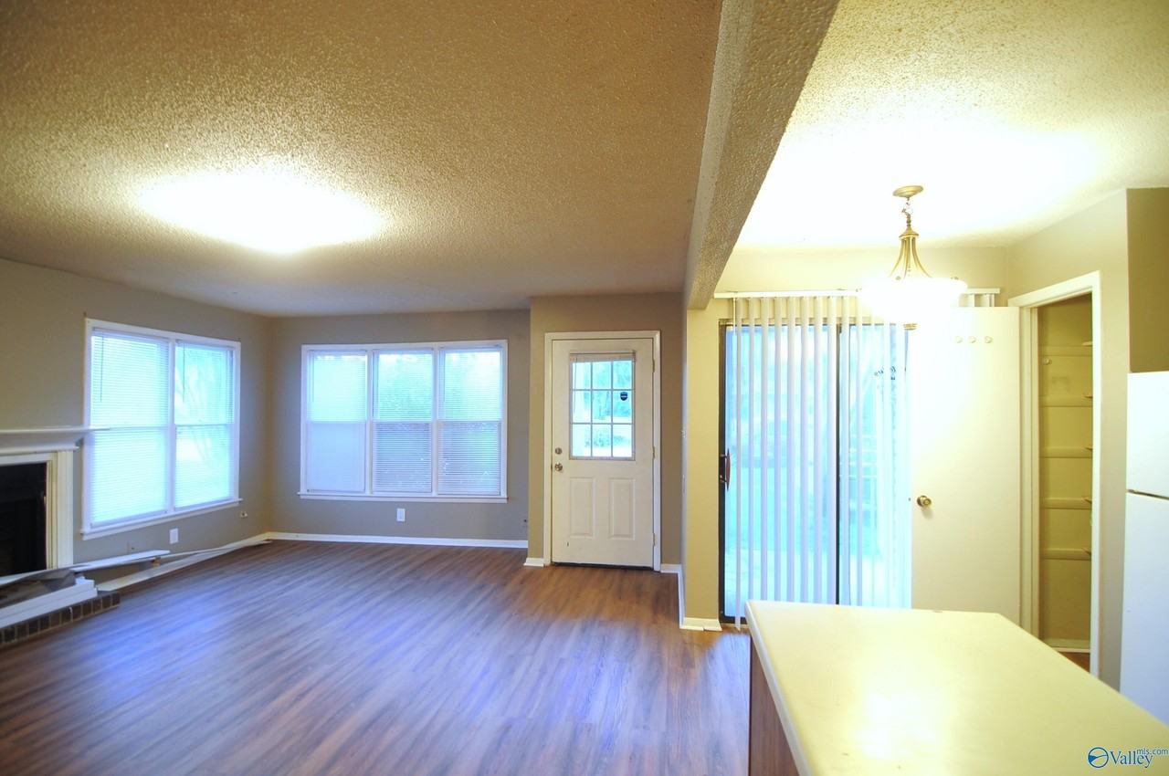 2701 Lantern Walk Se #B - Photo 5 of 10