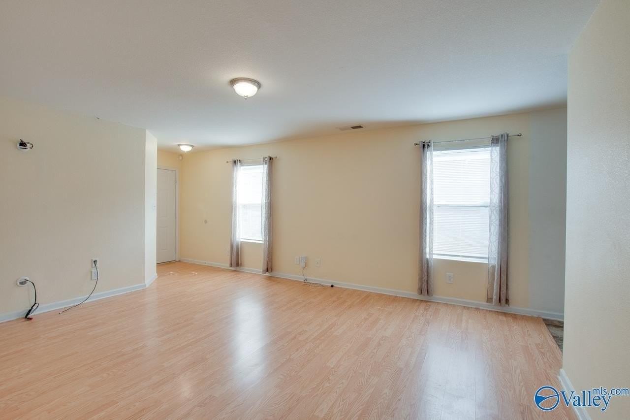 198 Cloverbrook Dr - Photo 4 of 19