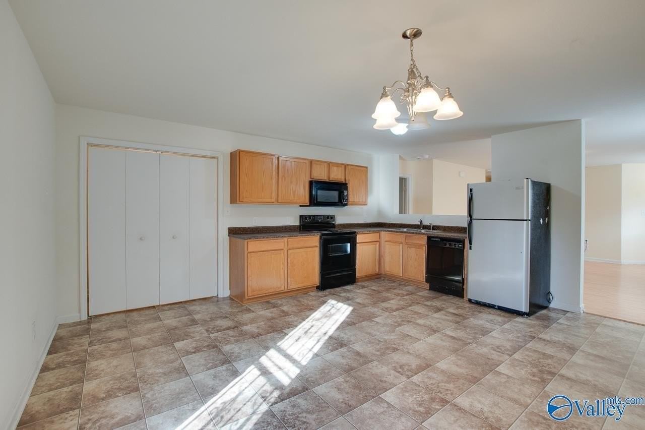 198 Cloverbrook Dr - Photo 6 of 19