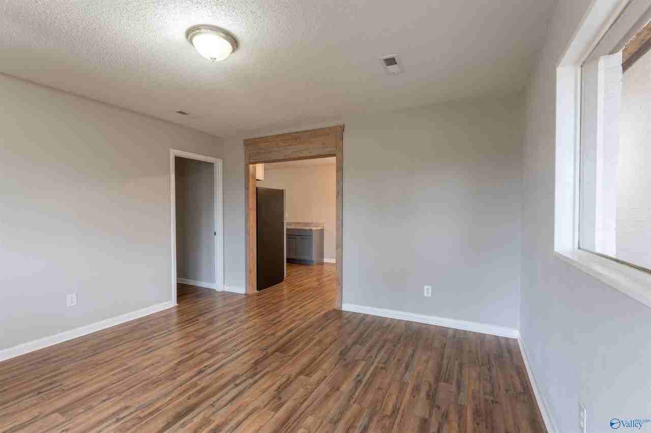 112 Wilkenson Dr Ne - Photo 6 of 19