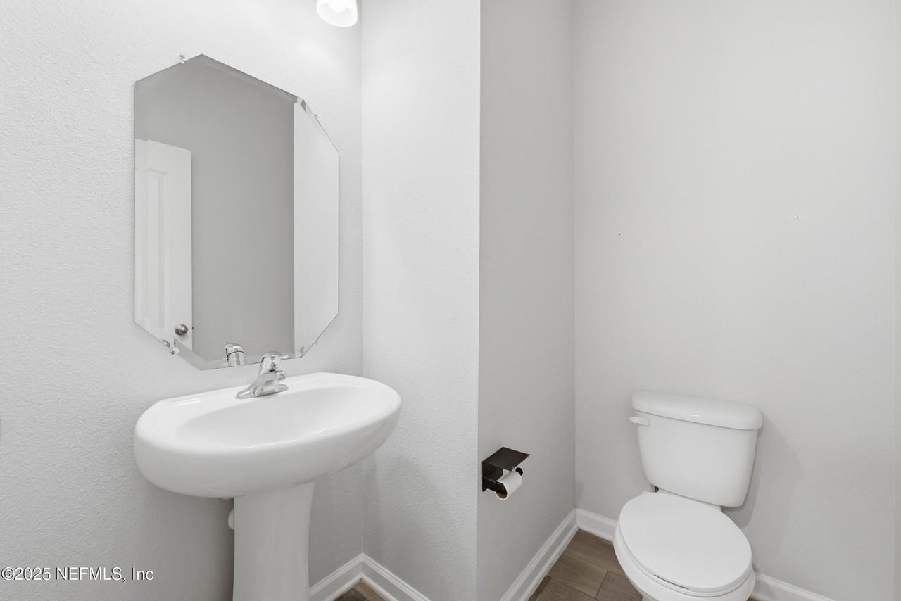 292 Servia Dr - Photo 4 of 31