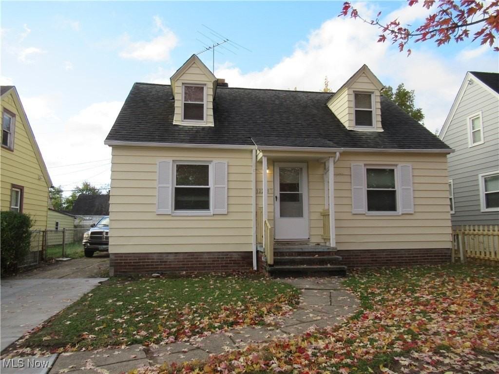 12213 Mortimer Avenue