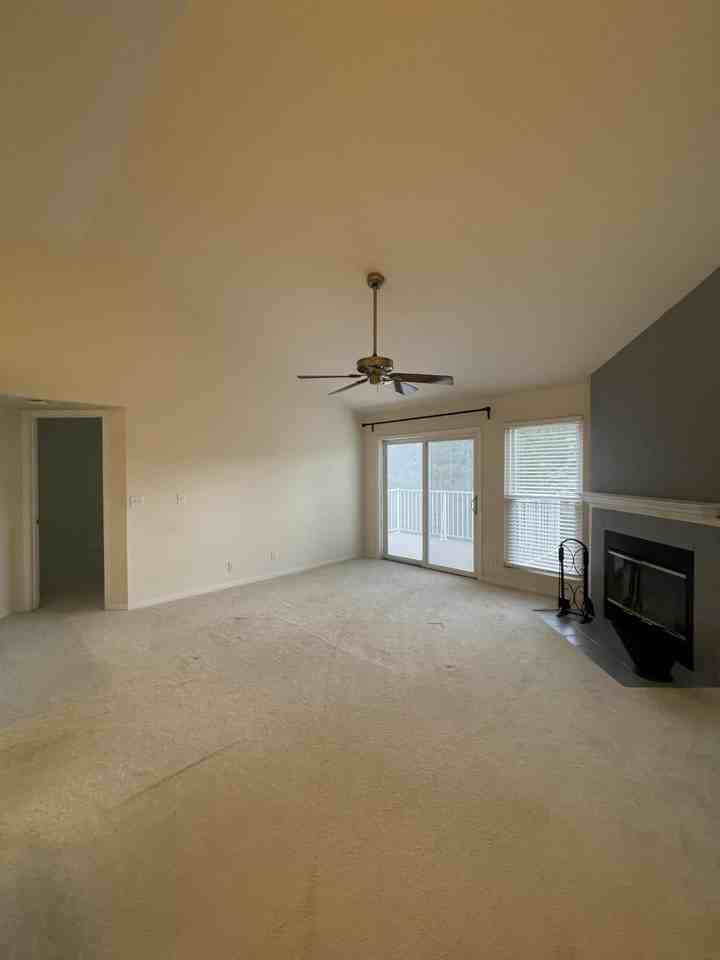 2460 Fountain Pl Unit 3e #3E - Photo 5 of 24