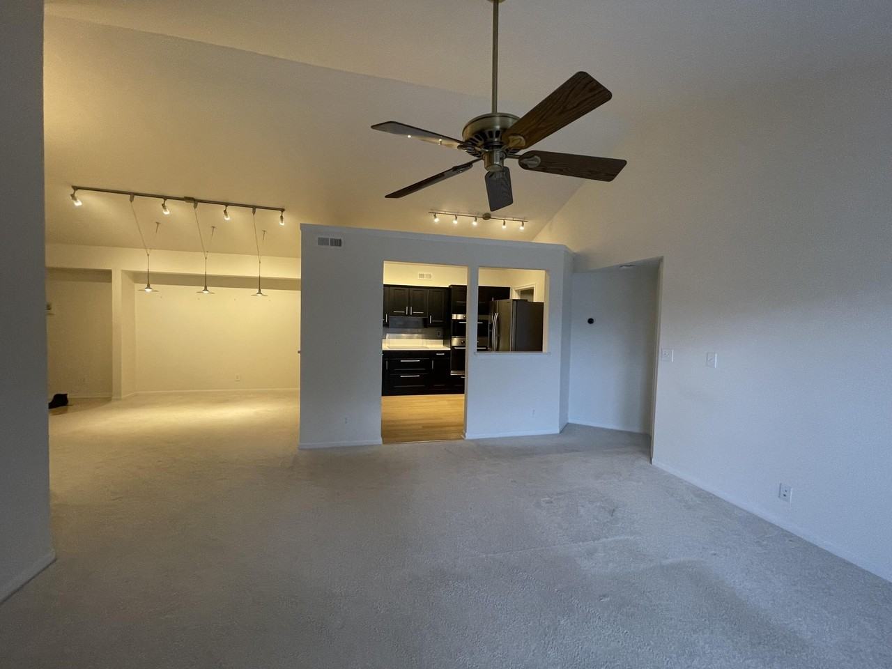 2460 Fountain Pl Unit 3e #3E - Photo 6 of 24