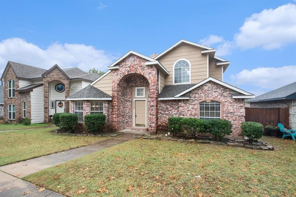 2329 Cuesta Ln - Photo 3 of 30