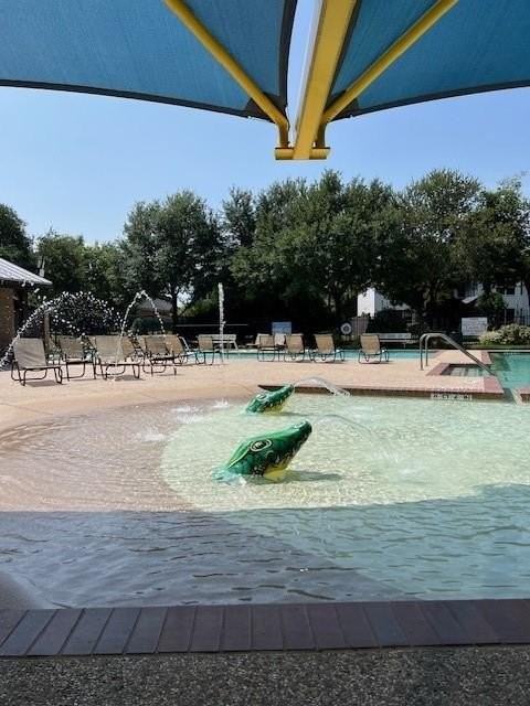 11266 La Grange Dr - Photo 2 of 18