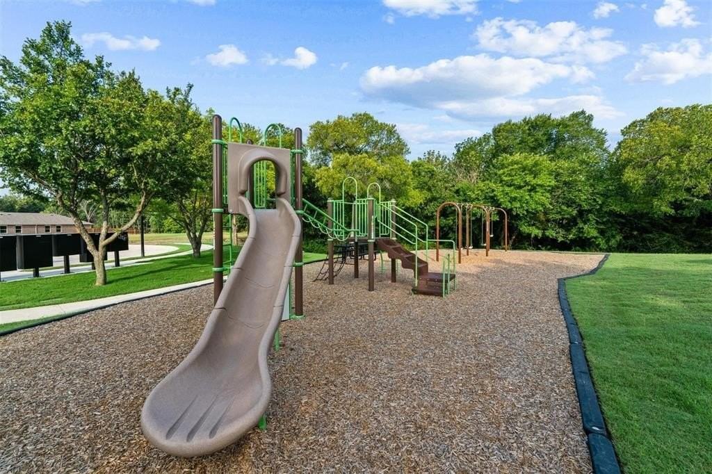 1136 Aragon Trl - Photo 7 of 25