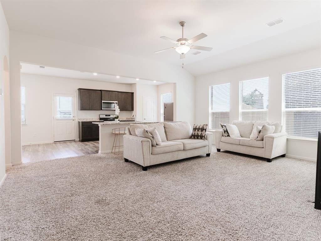 608 Aqueduct Drive - Photo 2 of 20