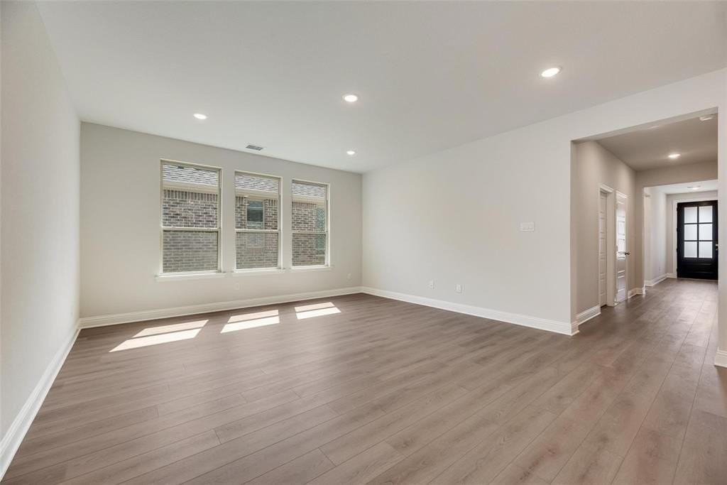 3105 Buckeye Street - Photo 4 of 13