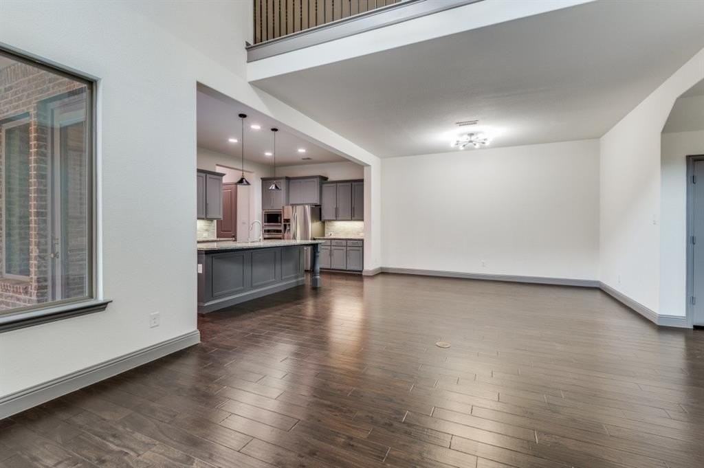 1245 W Harris Hawk Way - Photo 7 of 34