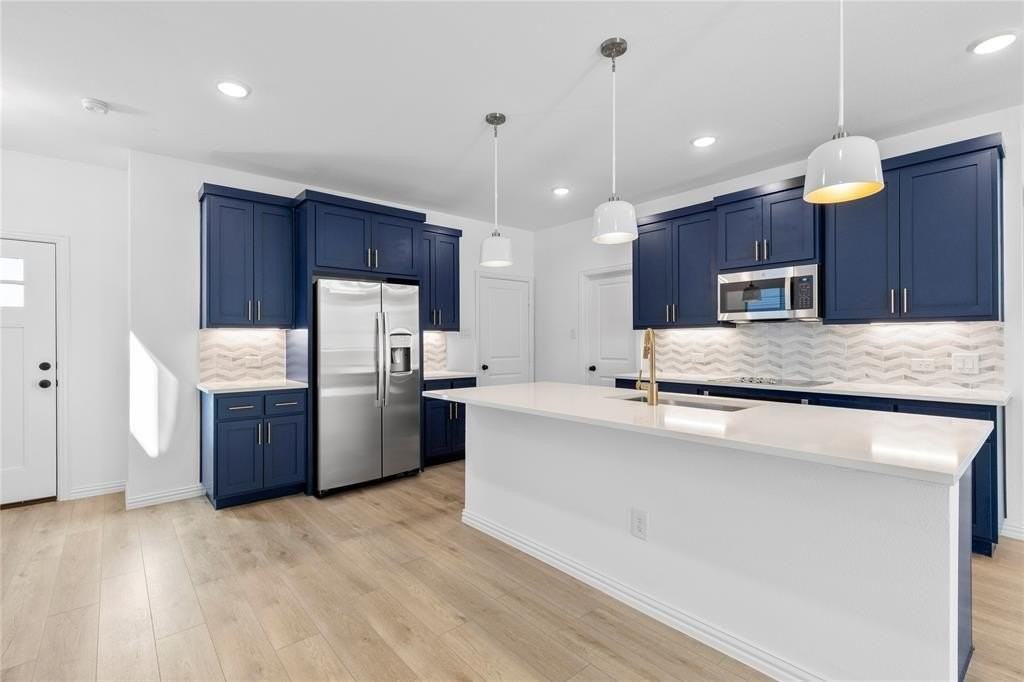 6930 Terlingua Dr - Photo 3 of 26