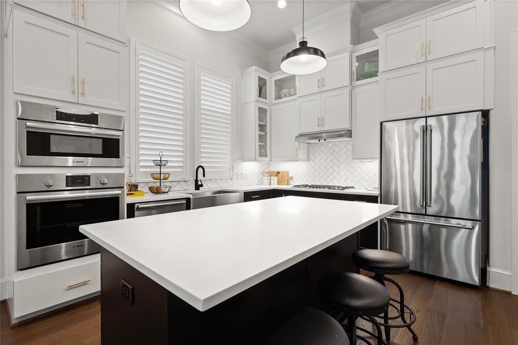 1717 Wofford Ln - Photo 2 of 36