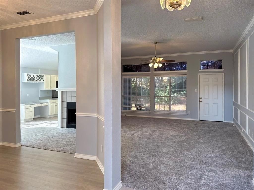 6202 Sandstone Dr - Photo 3 of 38