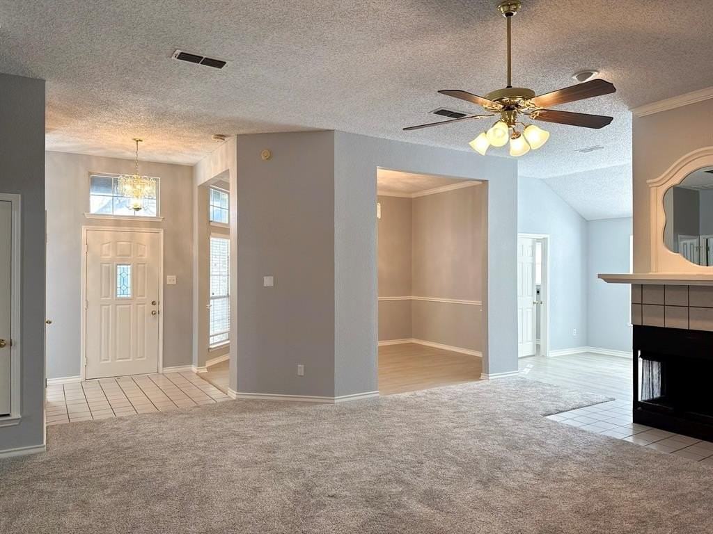 6202 Sandstone Dr - Photo 7 of 38