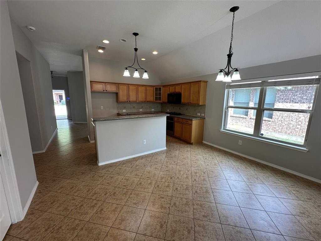 9321 Fenway Dr - Photo 7 of 22