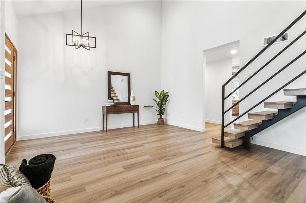 15712 Terrace Lawn Cir - Photo 3 of 40