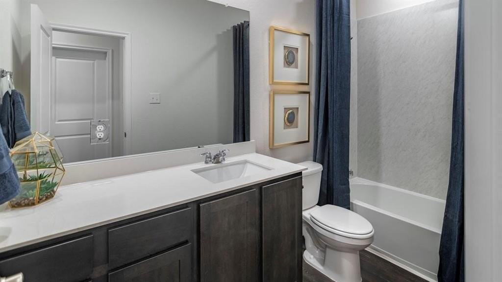 2216 Lasso Court - Photo 2 of 11