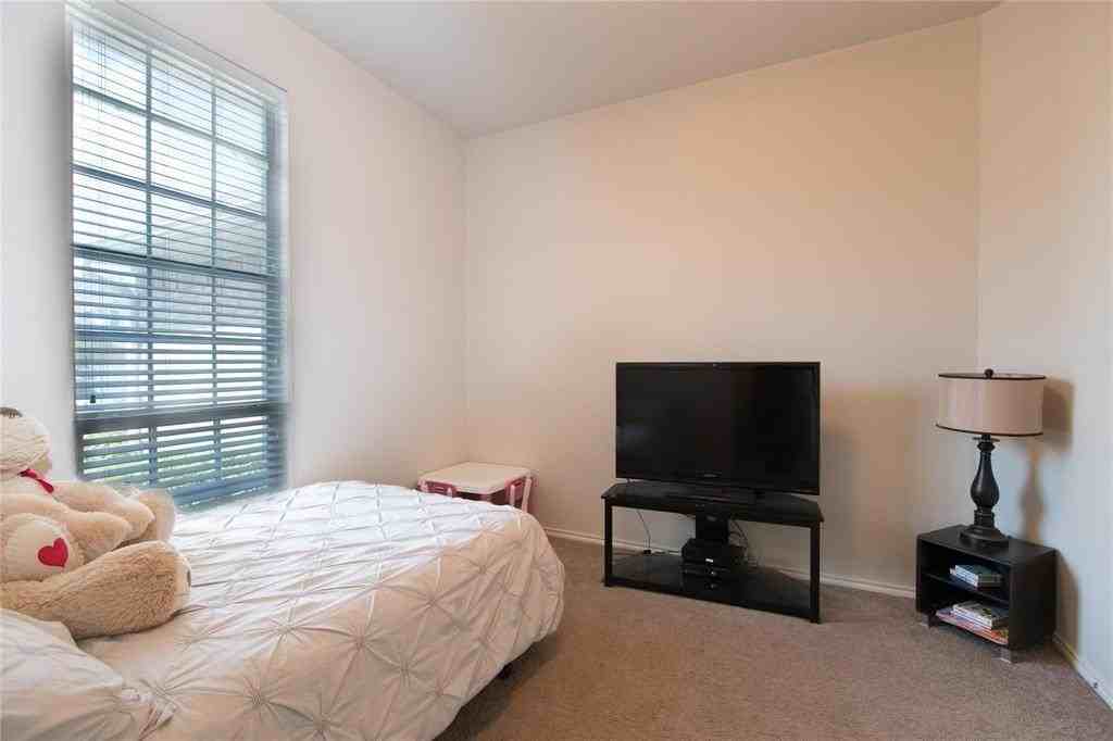 12645 Lillybrook Ln - Photo 5 of 20