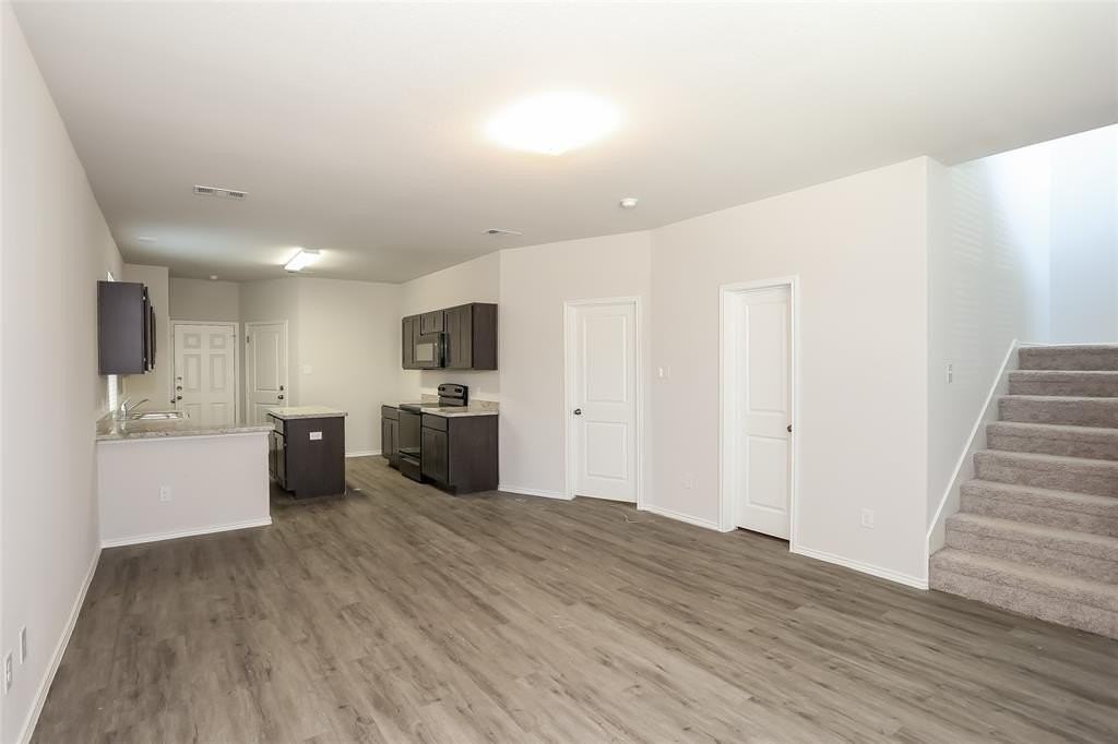 5512 Willamette Dr - Photo 3 of 14