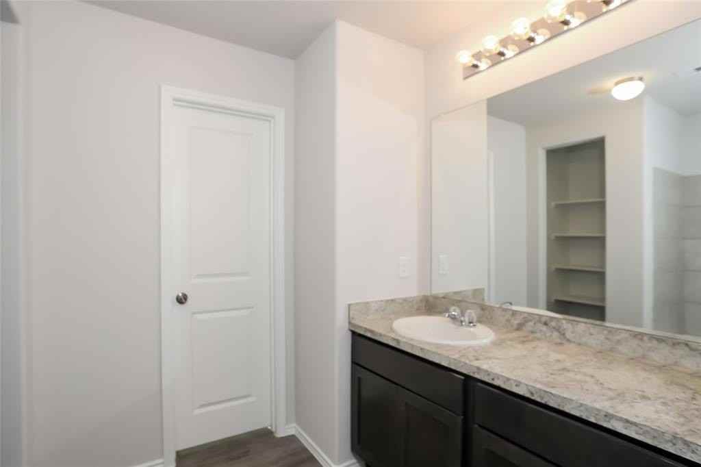 5525 Shore Point Trl - Photo 7 of 14