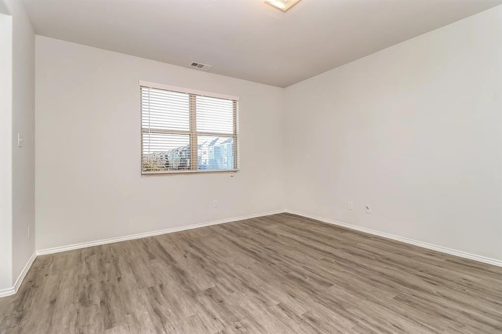 5556 Willamette Dr - Photo 6 of 14